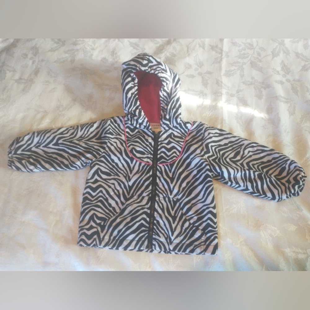 Okiedokie Zebra Stripped Long Steeve Hooded Lined Jacket Size 18 Months